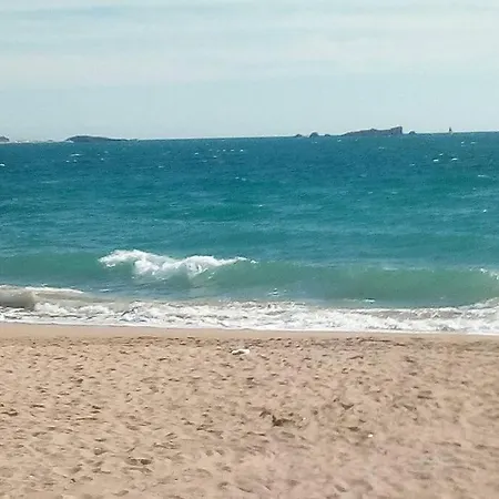 4 Personnes Avec Terrasse A 100m De La Plage *